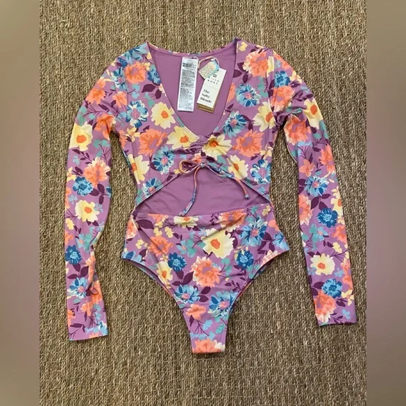 Billabong Swimsuit The Salty Blonde Bodysuit - Picture 1 of 10